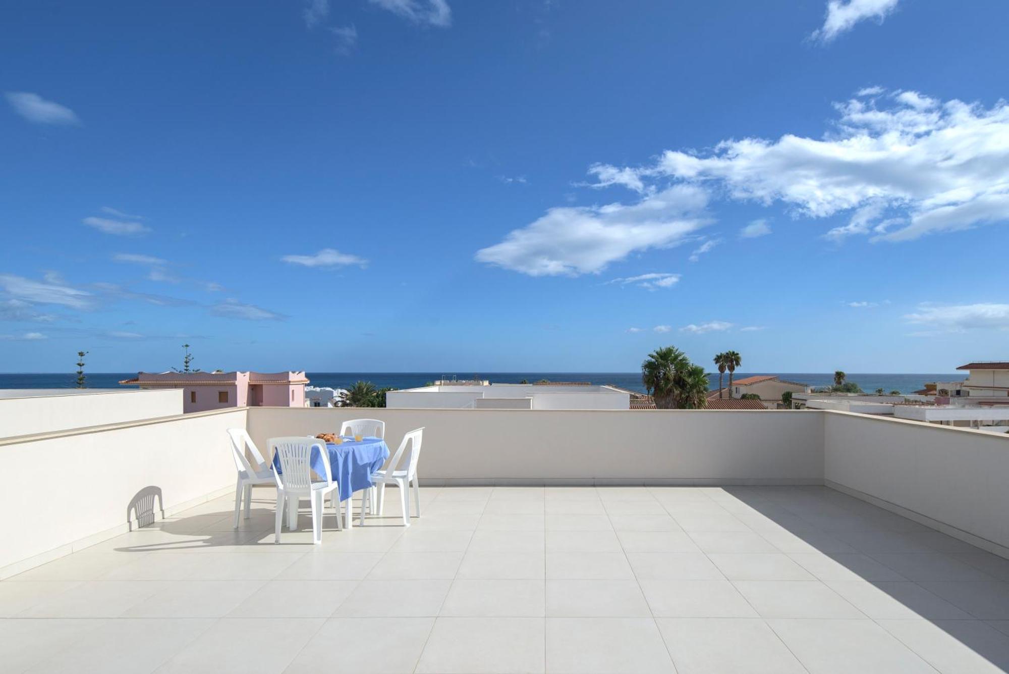 Dolcevitasuites - Modern 3 Bdr Villa In S. Lorenzo Reitani Dış mekan fotoğraf