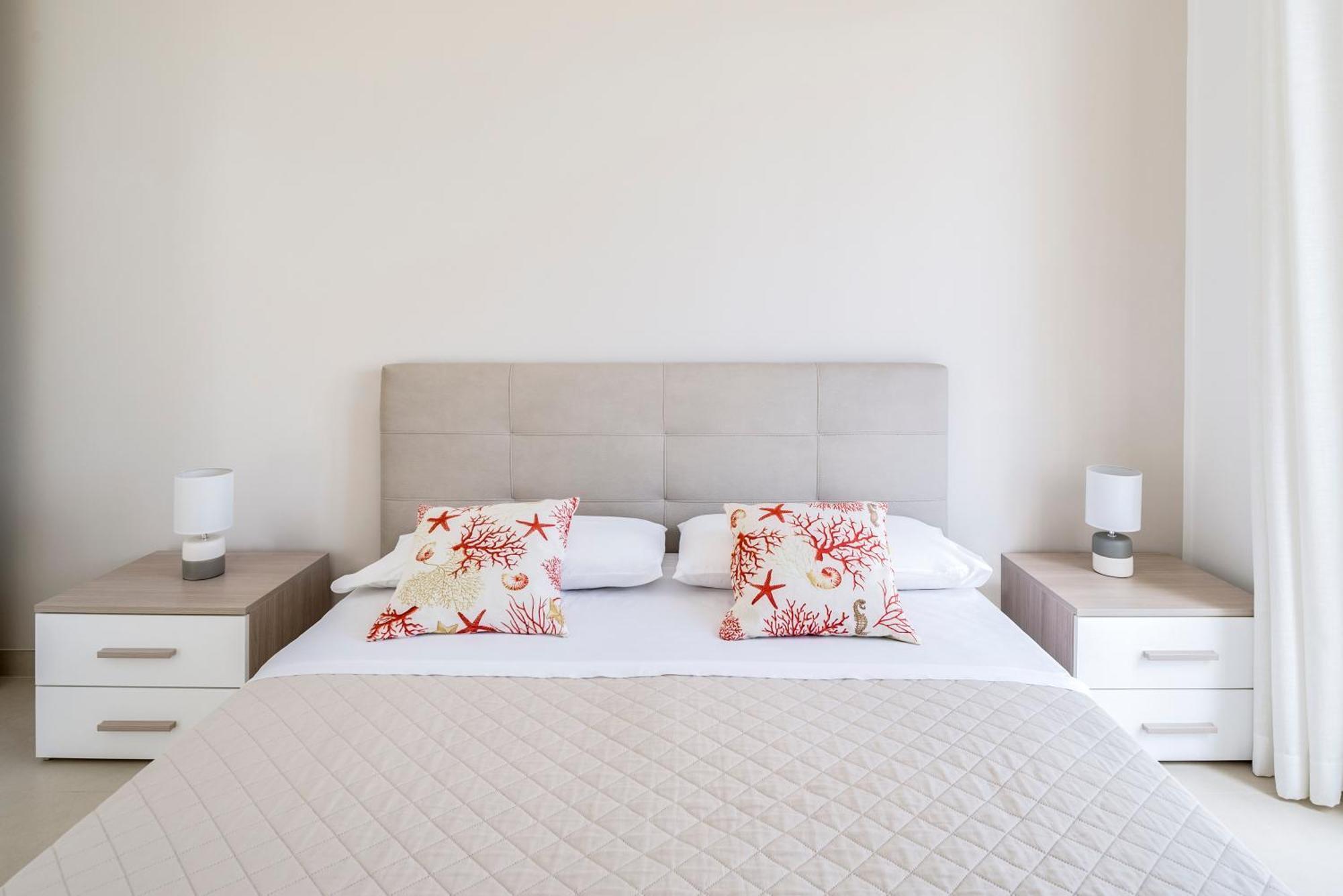 Dolcevitasuites - Modern 3 Bdr Villa In S. Lorenzo Reitani Dış mekan fotoğraf